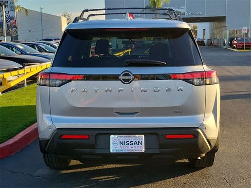 Certified 2022 Nissan Pathfinder SV image 31