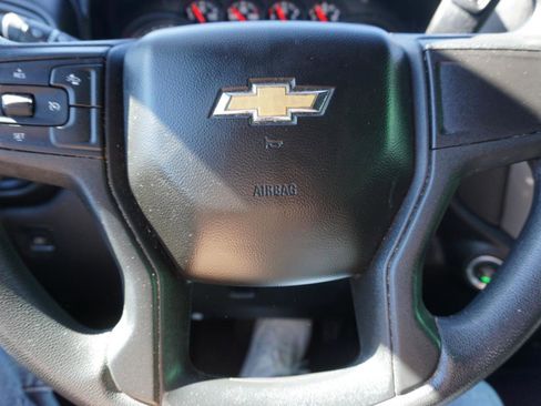 Used 2022 Chevrolet Silverado 1500 Custom AWD/4WD image 15