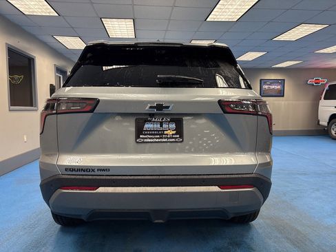 New 2026 Chevrolet Equinox LT w/ Convenience Package II image 7