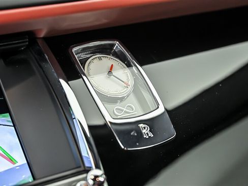 Used 2018 Rolls-Royce Ghost RWD image 38