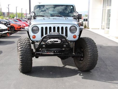 Used 2012 Jeep Wrangler Unlimited Rubicon w/ Dual Top Group AWD/4WD image 2