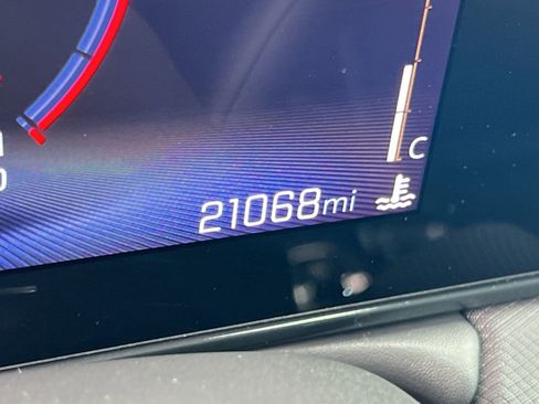 Certified 2025 Chevrolet TrailBlazer RS w/ Convenience Package image 19