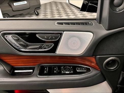 Used 2024 Lincoln Navigator L Reserve w/ Equipment Group 201A AWD/4WD image 32