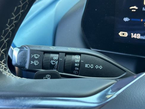 Used 2025 Chevrolet Equinox EV LT w/ Convenience Package image 35