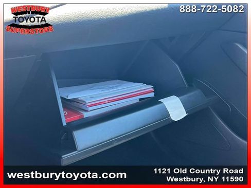 Used 2022 Toyota Corolla LE FWD image 31