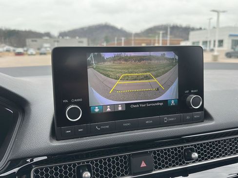 Used 2025 Honda Civic Sport image 16