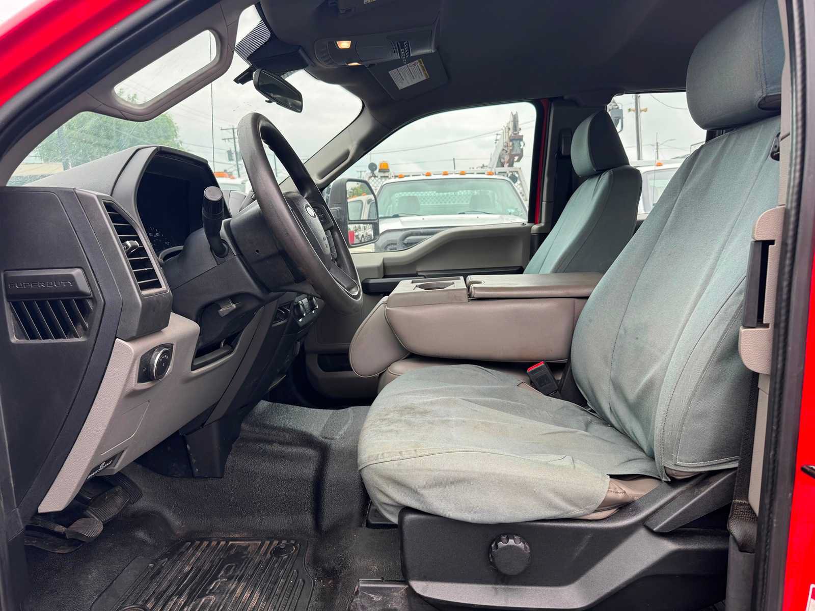 Used 2020 Ford F350 XL w/ XL Decor Group RWD image 3