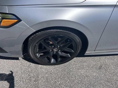 Used 2023 Honda Civic Sport image 15