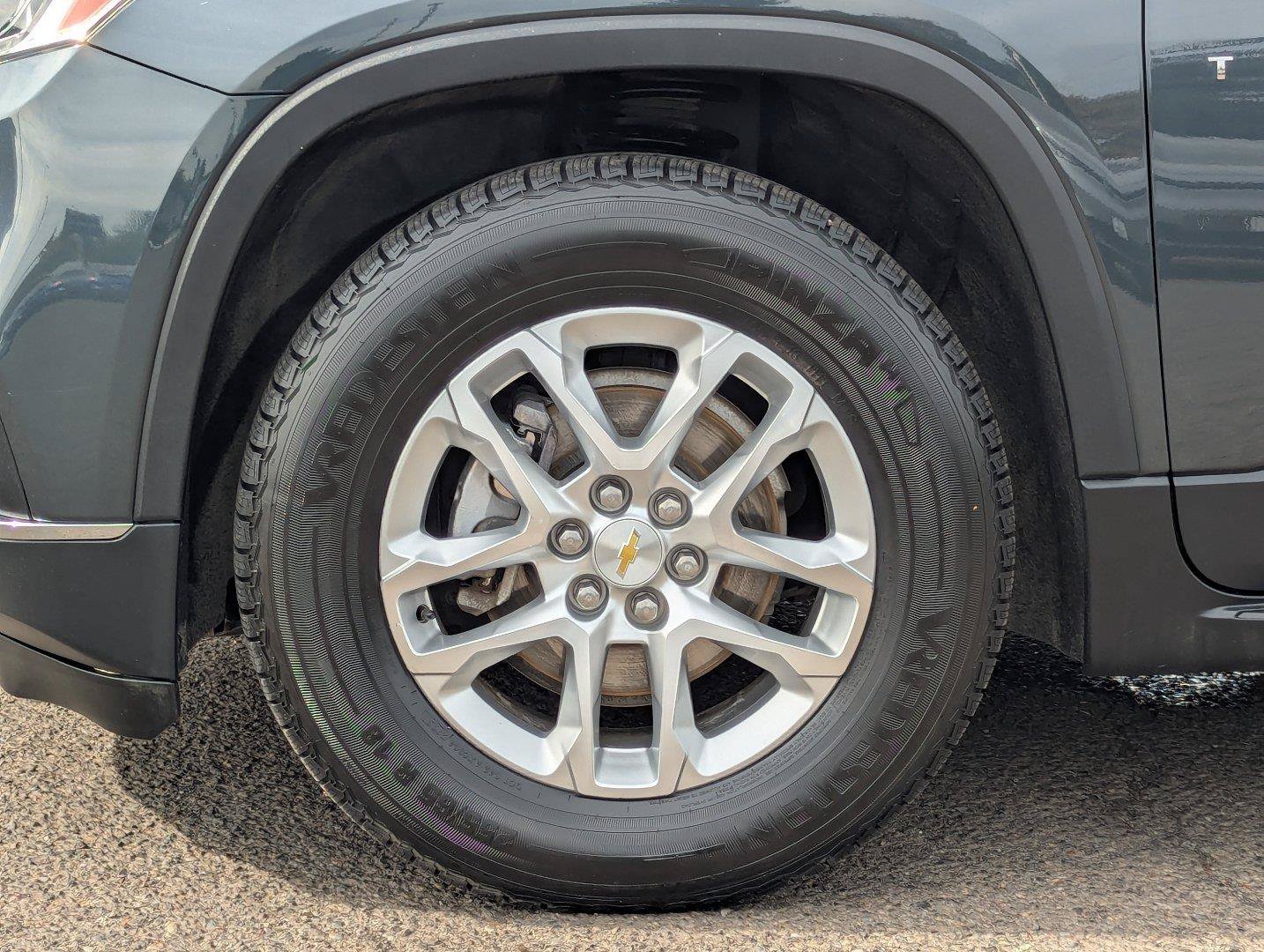 Used 2018 Chevrolet Traverse LT AWD/4WD image 40