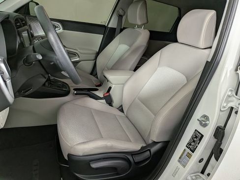 Used 2021 Kia Soul LX FWD image 14