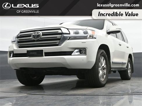 Used 2018 Toyota Land Cruiser w/ Carpet Mat Package image 9