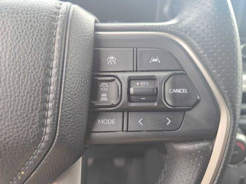 Certified 2025 Toyota 4Runner SR5 image 29