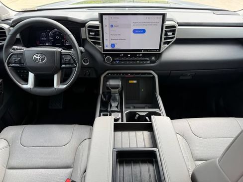Used 2024 Toyota Tundra Limited AWD/4WD image 25