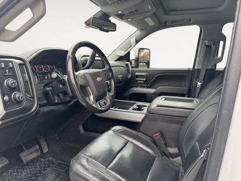 Used 2018 Chevrolet Silverado 2500 LTZ w/ Duramax Plus Package image 9