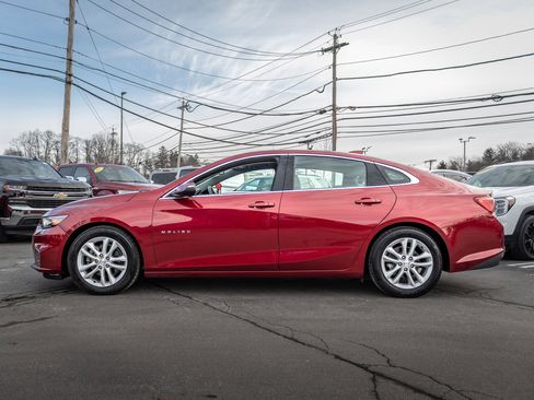 Used 2017 Chevrolet Malibu Hybrid w/ Leather Package image 2