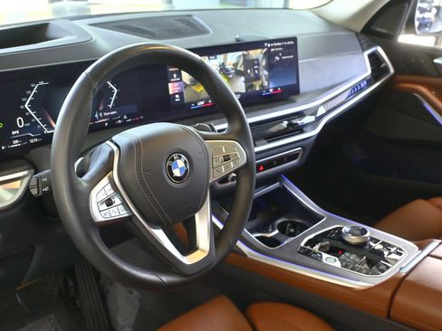 Certified 2023 BMW X7 xDrive40i w/ Executive Package image 19