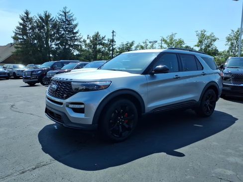 Used 2020 Ford Explorer ST w/ ST Street Pack AWD/4WD image 3