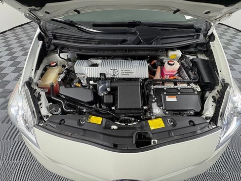 Used 2014 Toyota Prius Four FWD image 28