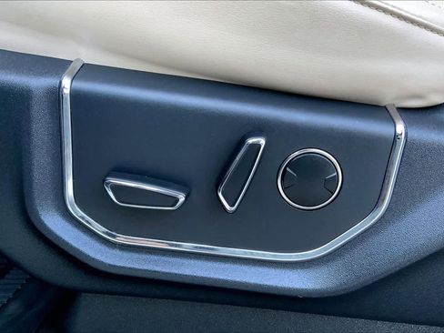 Used 2023 Ford Expedition Max Platinum RWD image 69