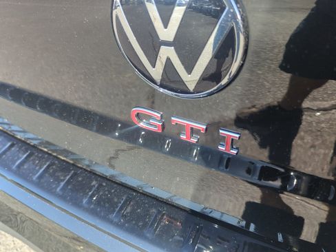 New 2025 Volkswagen GTI Autobahn image 23