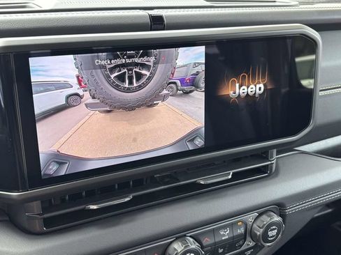 New 2026 Jeep Gladiator Sport AWD/4WD image 22