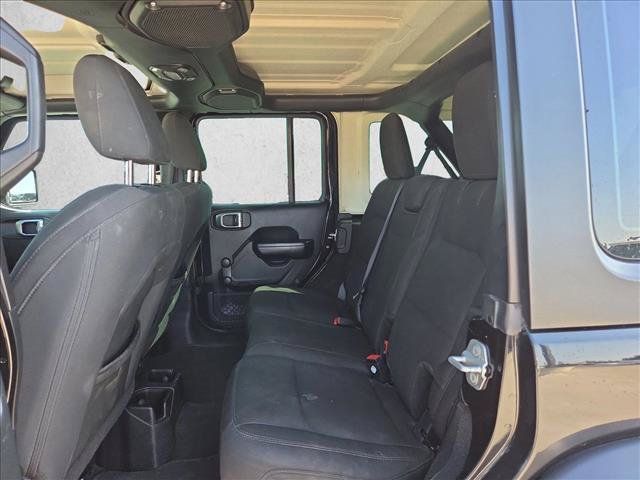 Used 2018 Jeep Wrangler Unlimited Sport AWD/4WD image 16