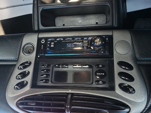 Used 1999 Porsche Boxster image 18