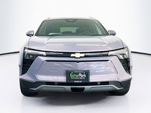 Used 2024 Chevrolet Blazer EV LT AWD/4WD image 2
