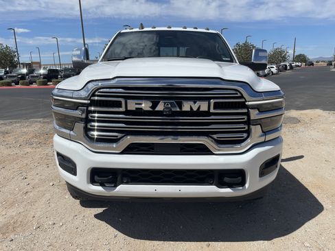 Used 2018 RAM 3500 Laramie AWD/4WD image 8