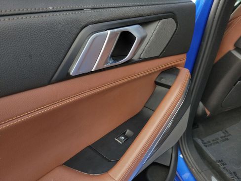 Used 2020 BMW X6 M50i image 7