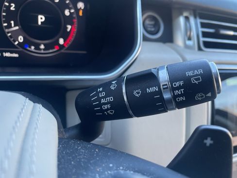 Used 2021 Land Rover Range Rover P525 Westminster Edition LWB image 24