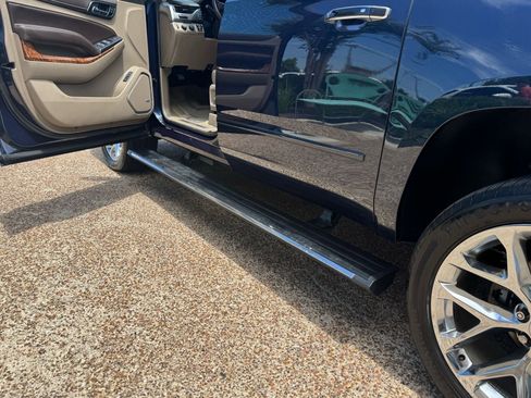 Used 2018 Chevrolet Suburban Premier w/ Max Trailering Package AWD/4WD image 14