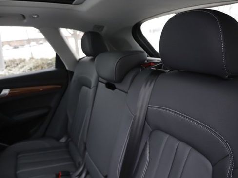 Used 2022 Audi Q5 2.0T Premium Plus w/ Premium Plus Package image 19