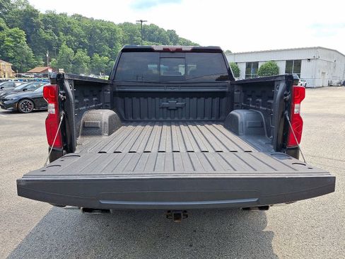 Used 2021 Chevrolet Silverado 1500 LTZ w/ LTZ Premium Package AWD/4WD image 28