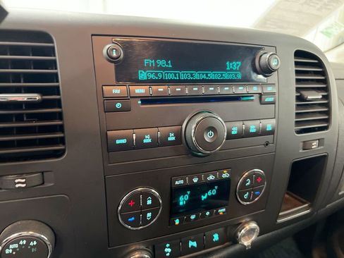 Used 2009 GMC Sierra 1500 SLE w/ Power Pack Plus AWD/4WD image 14