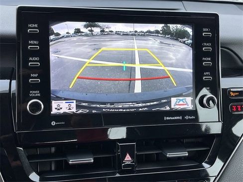 Used 2022 Toyota Camry XSE image 18