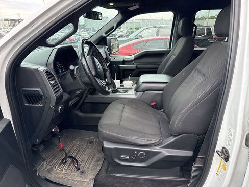 Used 2017 Ford F150 XLT w/ Equipment Group 302A Luxury AWD/4WD image 5