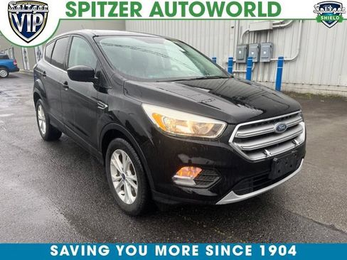 Used 2017 Ford Escape SE AWD/4WD image 1