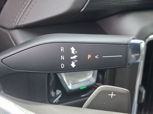 New 2026 GMC Yukon XL Denali image 7