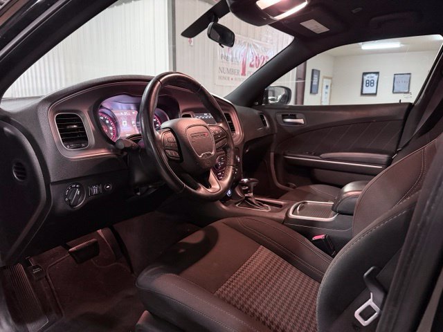 Used 2023 Dodge Charger SXT RWD image 8