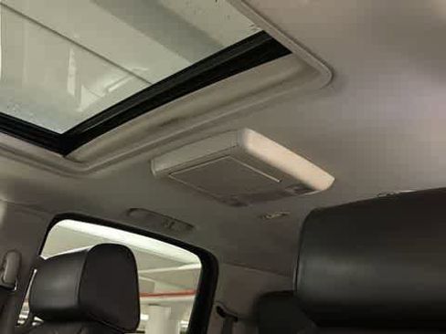 Used 2014 Cadillac Escalade ESV Platinum image 25