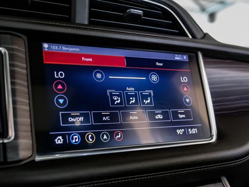 Used 2021 GMC Yukon Denali w/ Denali Premium Package image 34