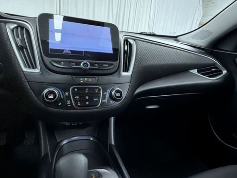Used 2024 Chevrolet Malibu LT FWD image 6