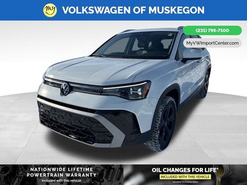 New 2026 Volkswagen Taos SEL image 3