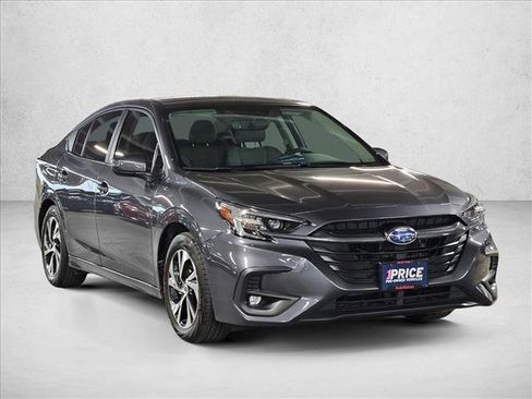 Used 2025 Subaru Legacy Premium AWD/4WD image 3