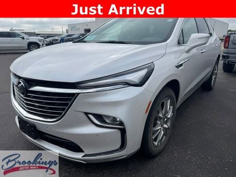 Used 2022 Buick Enclave Essence w/ Experience Buick Package AWD/4WD image 1
