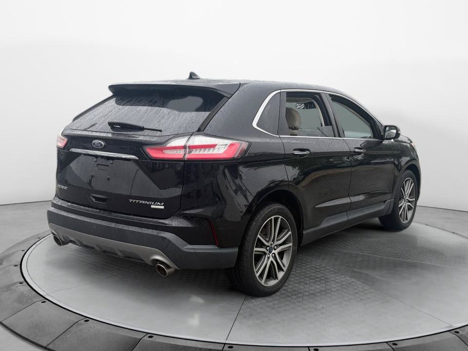 Used 2019 Ford Edge Titanium w/ Cold Weather Package AWD/4WD image 7