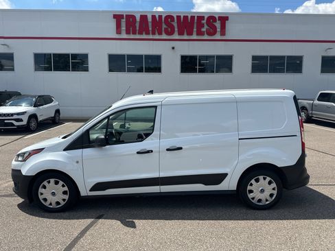 Used 2022 Ford Transit Connect XL FWD image 2