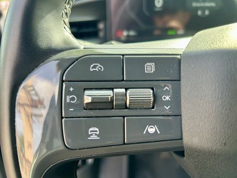 Used 2024 Kia EV9 Wind image 19