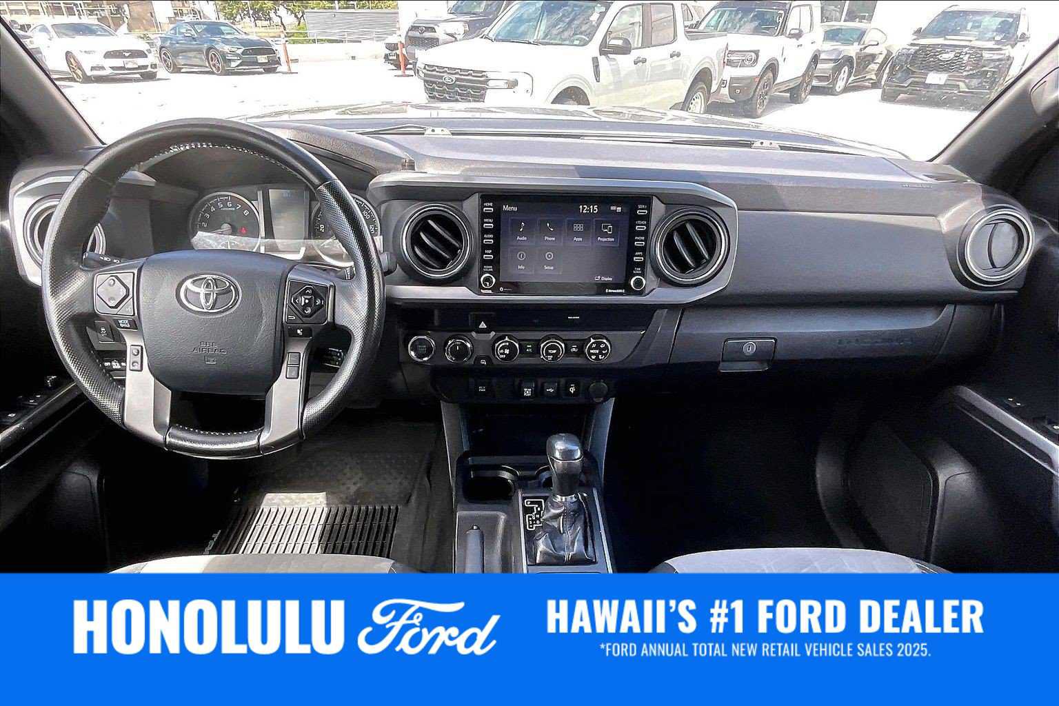 Used 2020 Toyota Tacoma TRD Off-Road AWD/4WD image 10